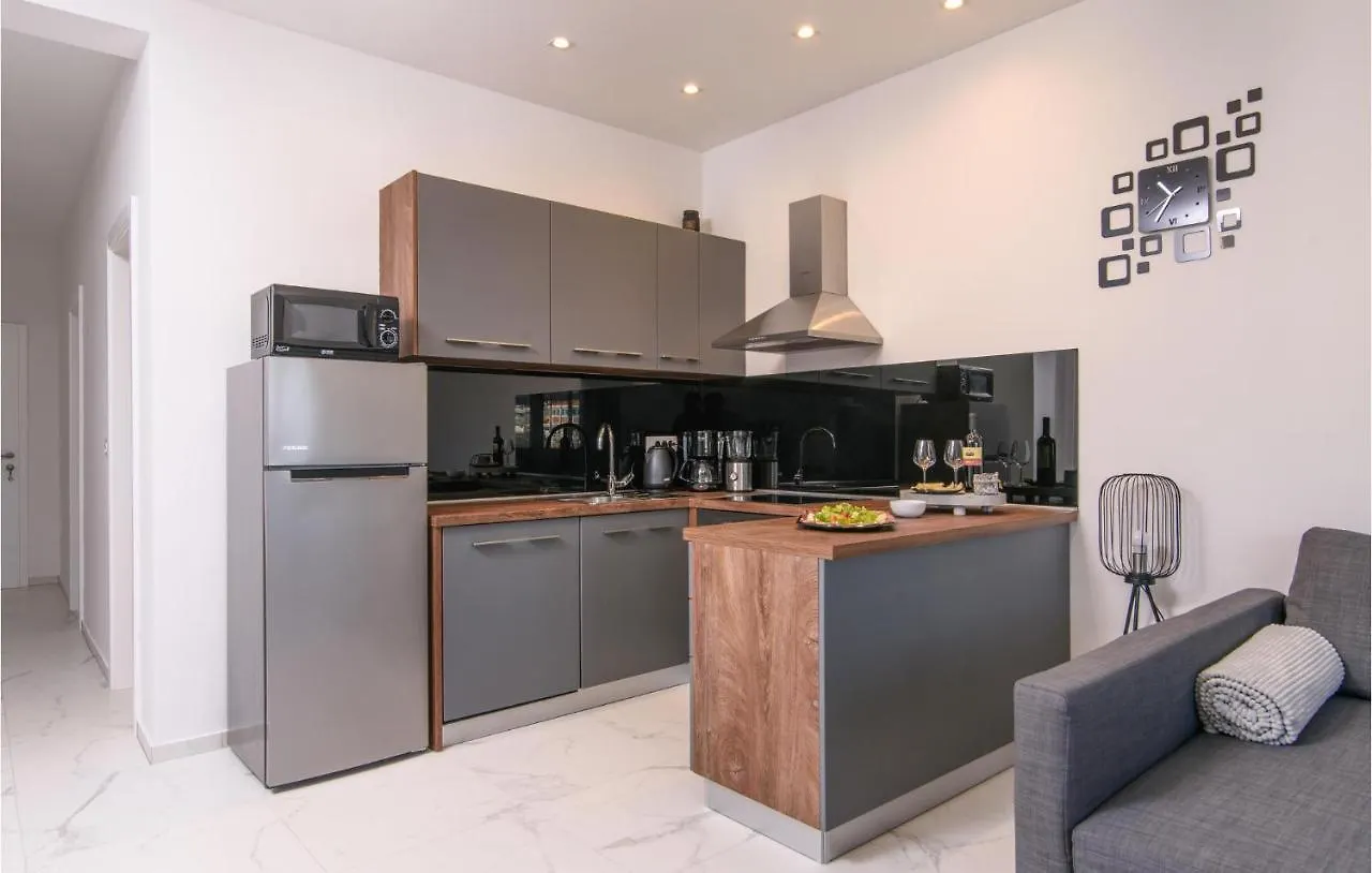 Awesome Apartment In Kastel Gomilica With Kitchen Kastela