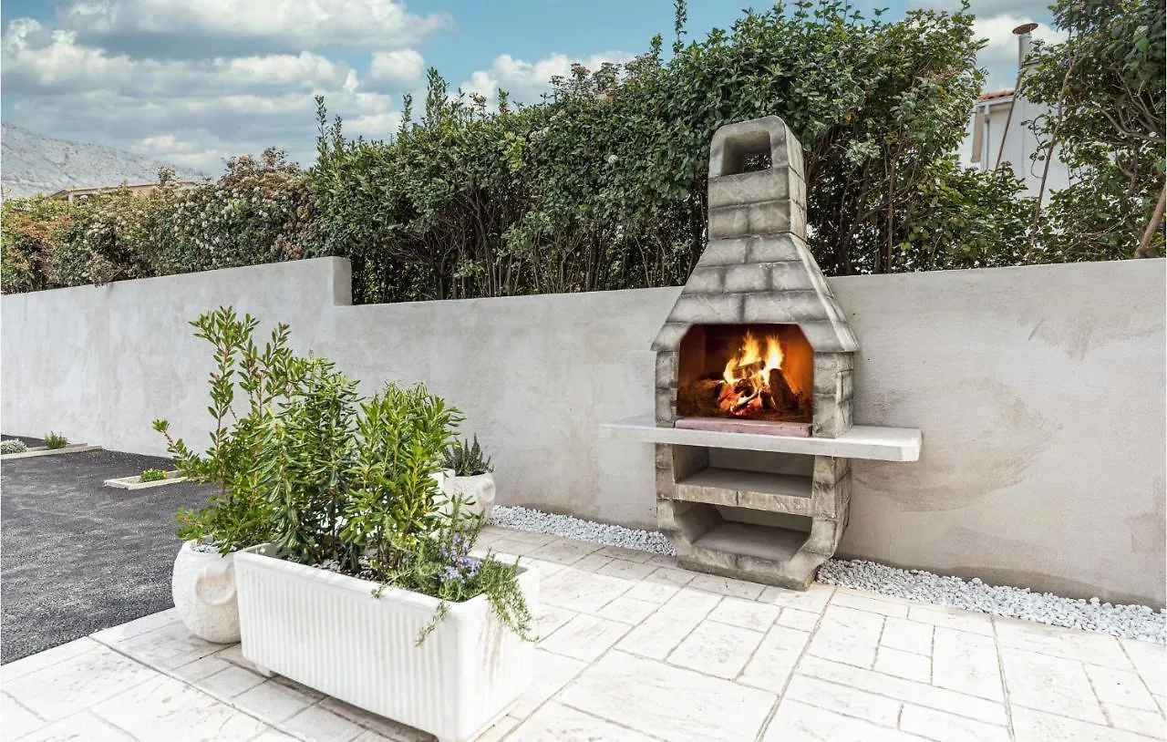 Awesome Apartment In Kastel Gomilica With Kitchen Kastela Croatia